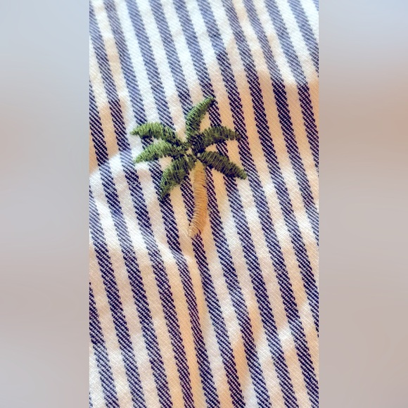 CROWN & IVY High Waisted Blue & White Striped Shorts w Embroidered Palm Trees - Picture 13 of 13